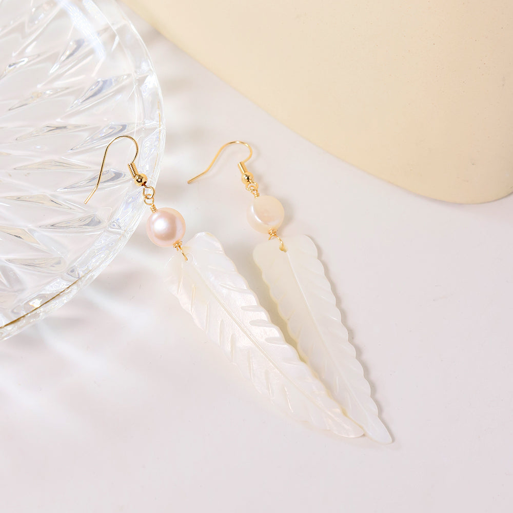 Natural Freshwater Pearl Shell Leaf Earrings Korean Style Women Luxury Jewelry Fashion Ladies and Girls Gift