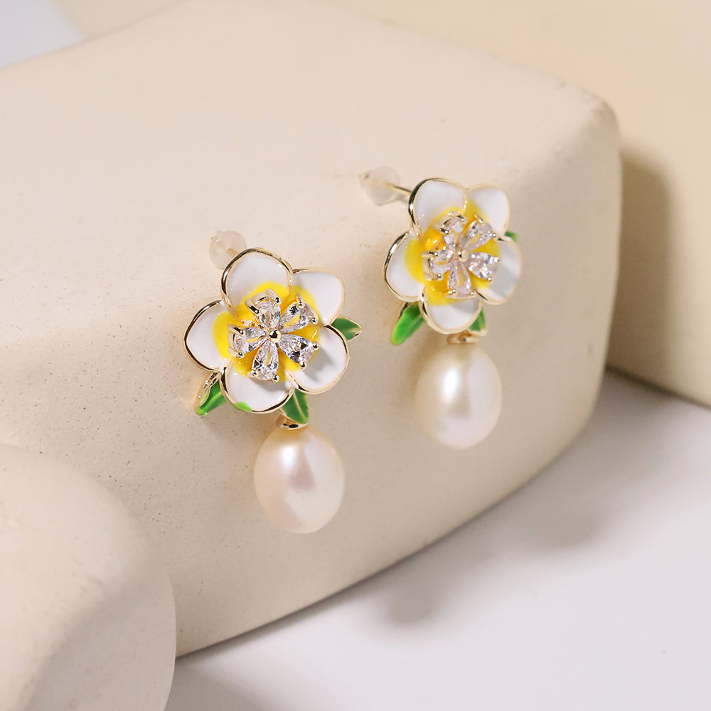 Natural Freshwater Flower Droplet Earrings Korean Style Women Luxury Jewelry Fashion Ladies and Girls Gift