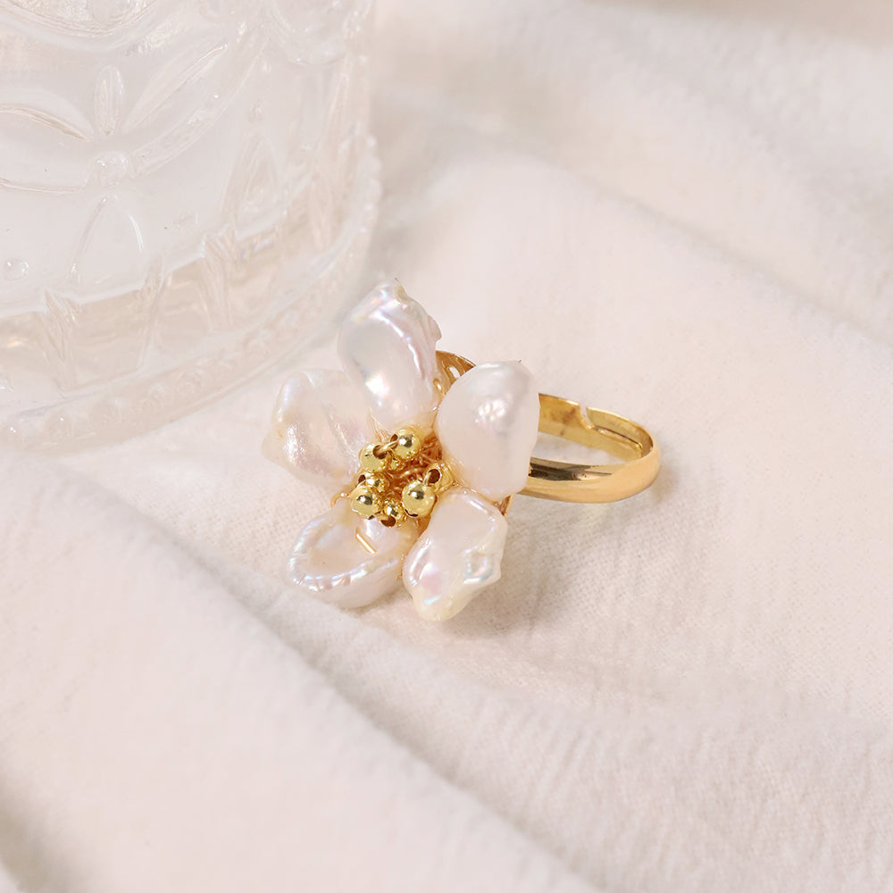 Natural Freshwater Baroque Pearl Flower Ring Brass 18k Gold Plated Women Ring Vintage Elegant Jewelry Wholesale