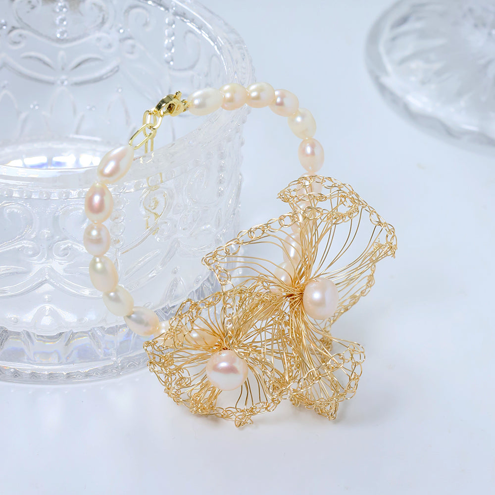 Natural Freshwater Pearl Gold Wire Petal Bead Bracelet Korean Women's Luxury Jewelry Fashion Women's and Girls' Gifts