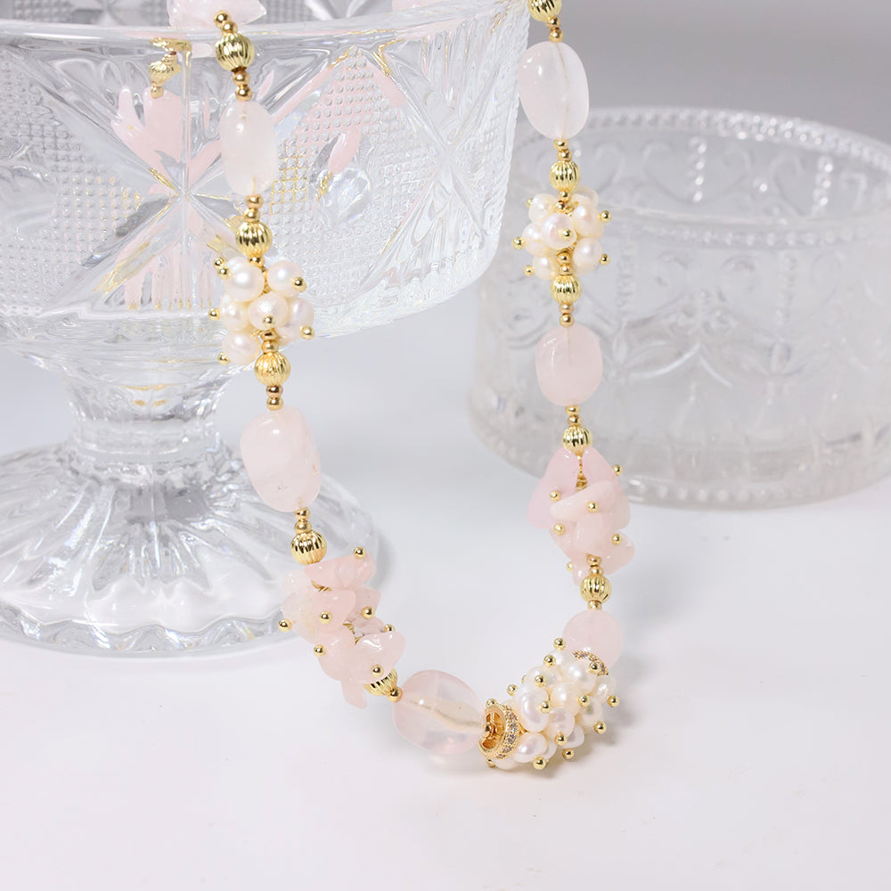 Natural Pink Crystal Pearls Necklaces Retro Palace Style Fashion Jewelry Necklaces Gifts for Mom Wife Girlfriend