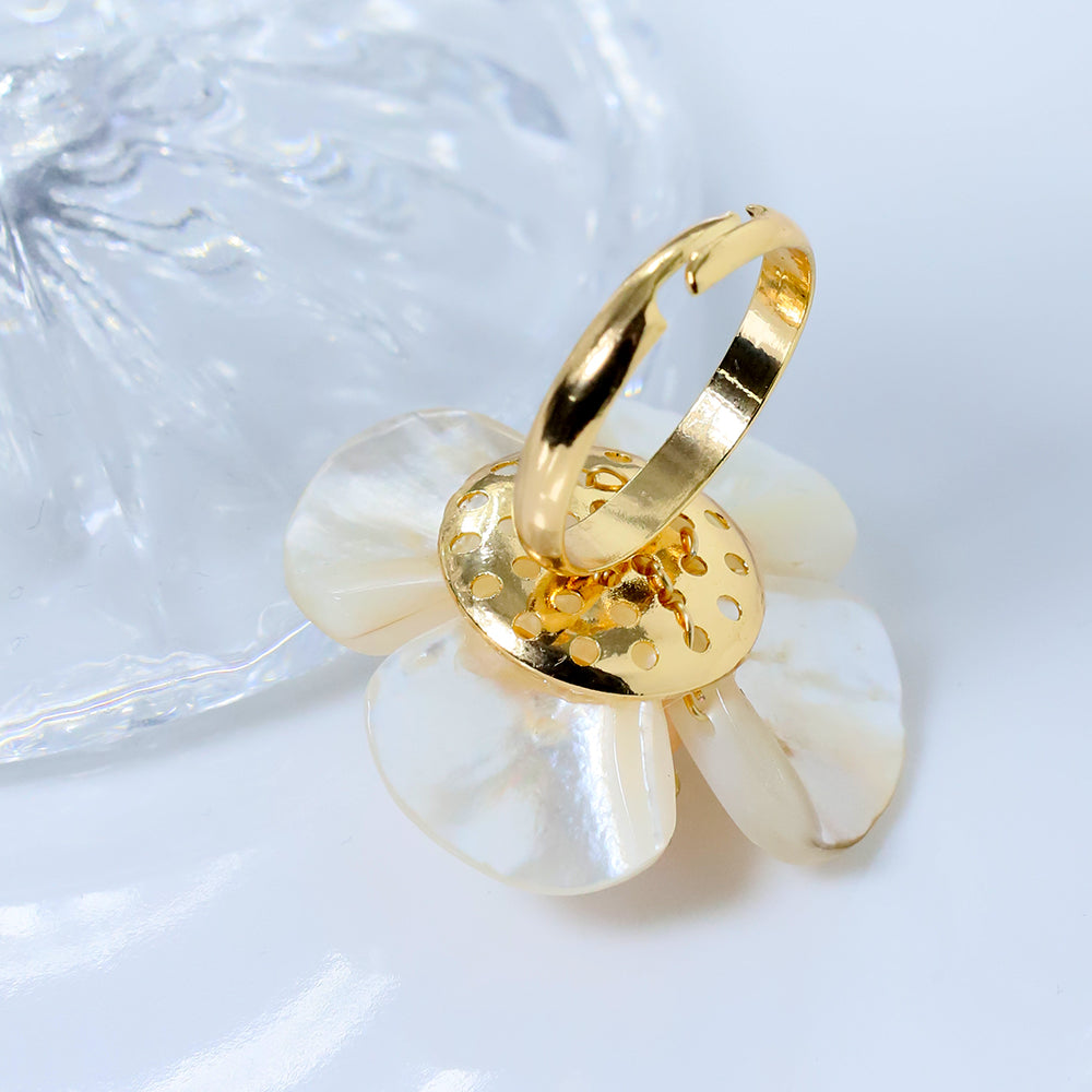 Natural Freshwater Baby Pearl Mother of Pearl Petal Ring Korean Women's Luxury Jewelry Fashion Women's and Girls' Gifts