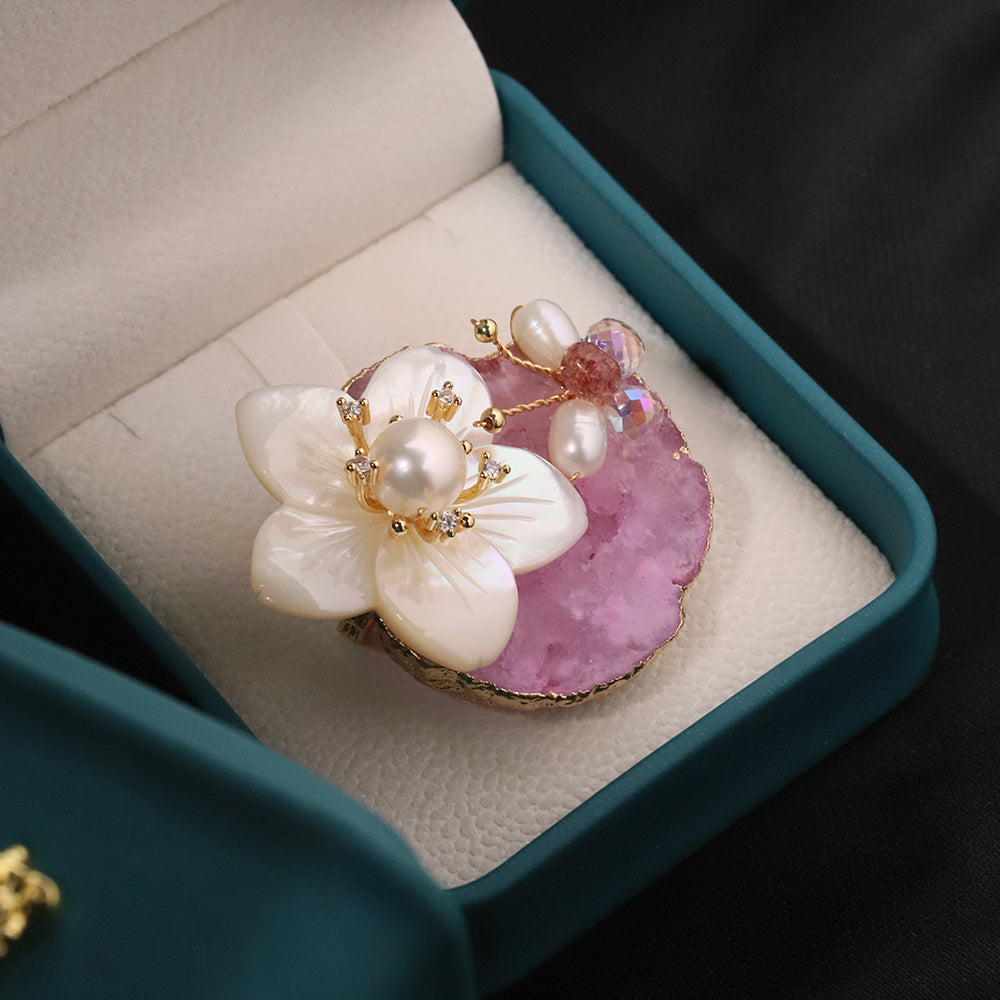 Natural Pearl Powder, Crystal Shell, Flower Brooch Korean Women's Luxury Jewelry Fashion Women's and Girls' Gifts