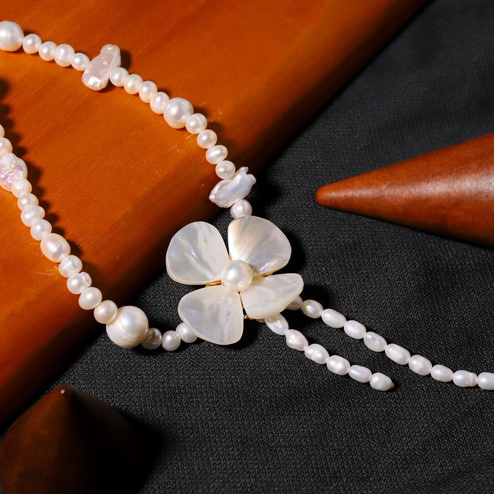 Natural Freshwater Pearl Shell Flower Tassel Necklace Retro Palace Style Jewelry Choker Gifts for Mom Wife Girlfriend