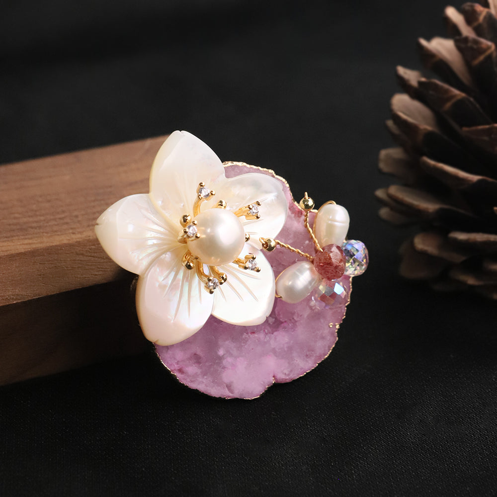 Natural Pearl Powder, Crystal Shell, Flower Brooch Korean Women's Luxury Jewelry Fashion Women's and Girls' Gifts