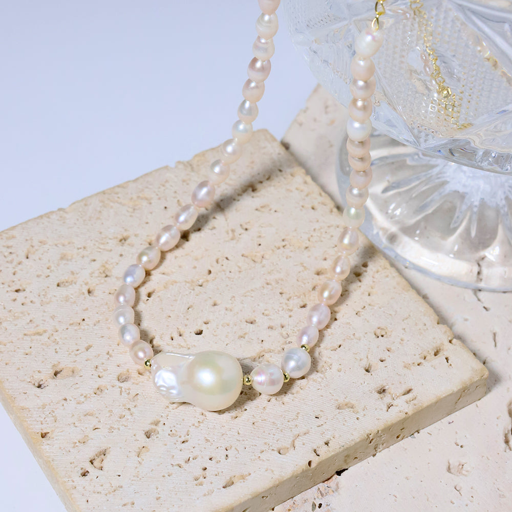 Natural Freshwater Pearl White Baroque Necklaces Retro Palace Style Jewelry Choker Gifts for Mom Wife Girlfriend