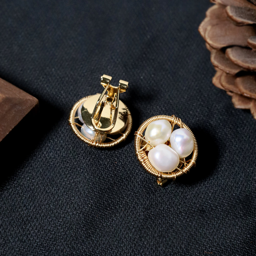 Natural Freshwater Pearl Gold Edged Earrings Korean Style Women Luxury Jewelry Fashion Ladies and Girls Gift