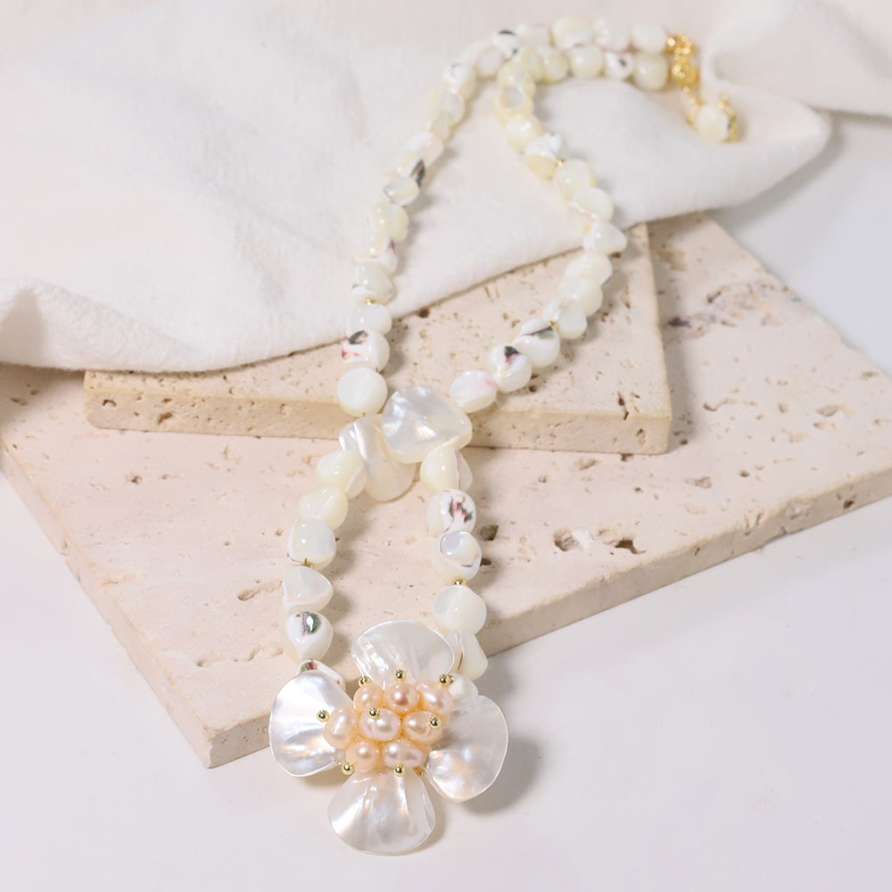 Natural Freshwater Pearl Shell Bead Flower Necklace Korean Women's Luxury Jewelry Fashion Women's and Girls' Gifts