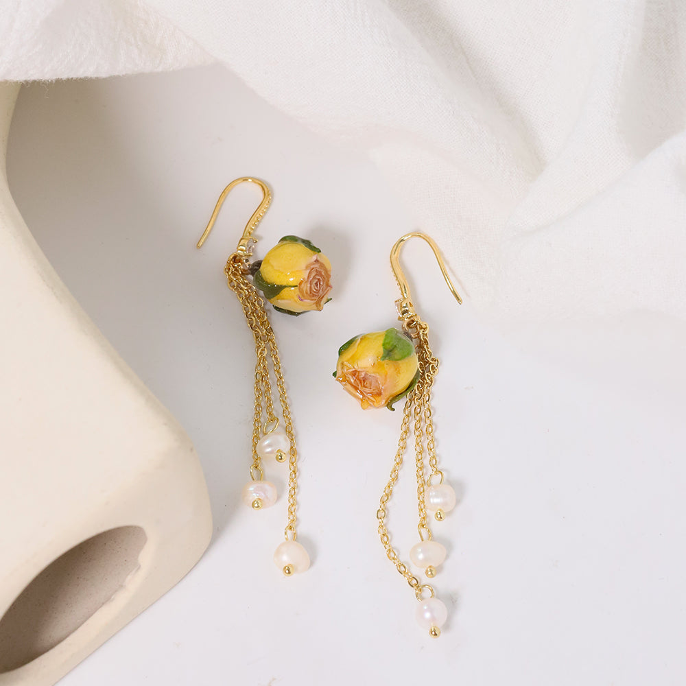 Natural Pearls Bead Dropping Glue Flower Earrings Korean Style Women Luxury Jewelry Fashion Ladies and Girls Gift