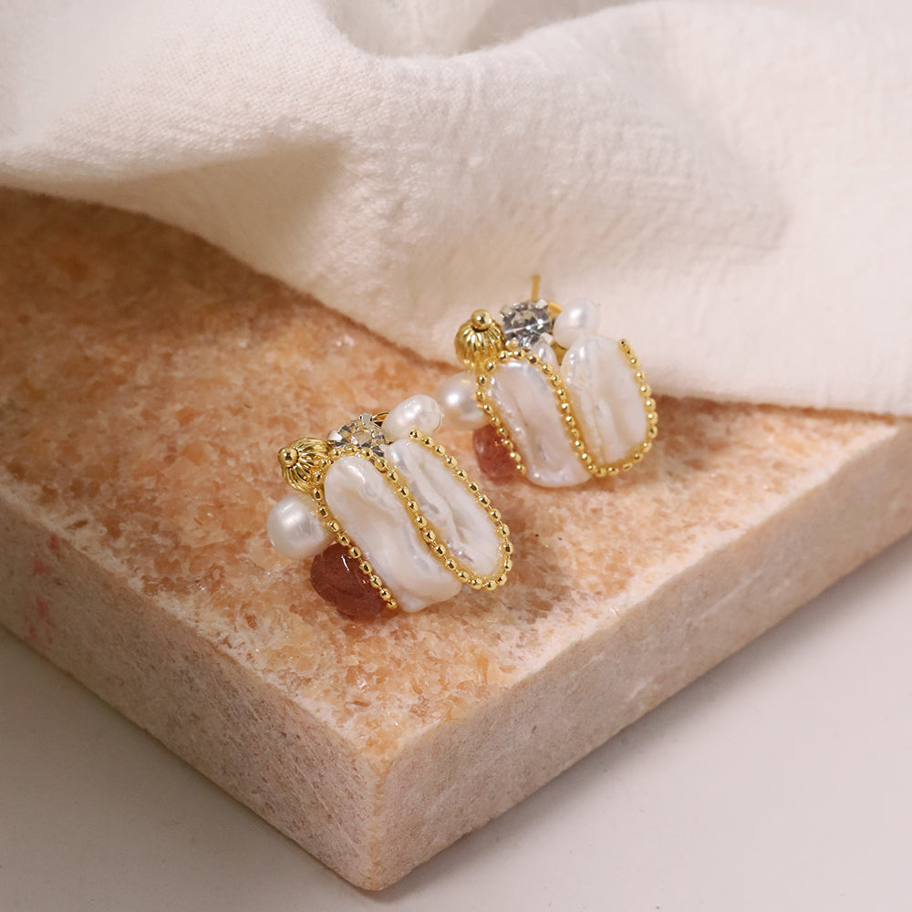 Natural Baroque Pearl Strawberry Crystal Earrings Korean Style Women Luxury Jewelry Fashion Ladies and Girls Gift